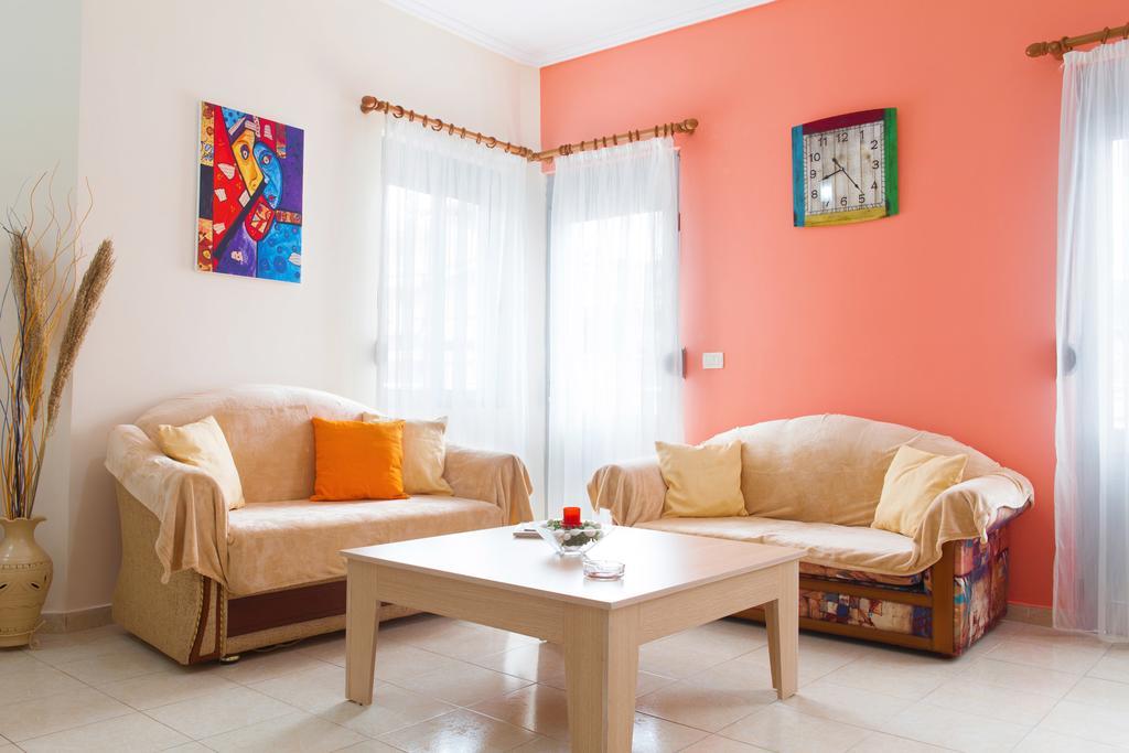 Work-Friendly Central Apartments, Sarande Exterior photo